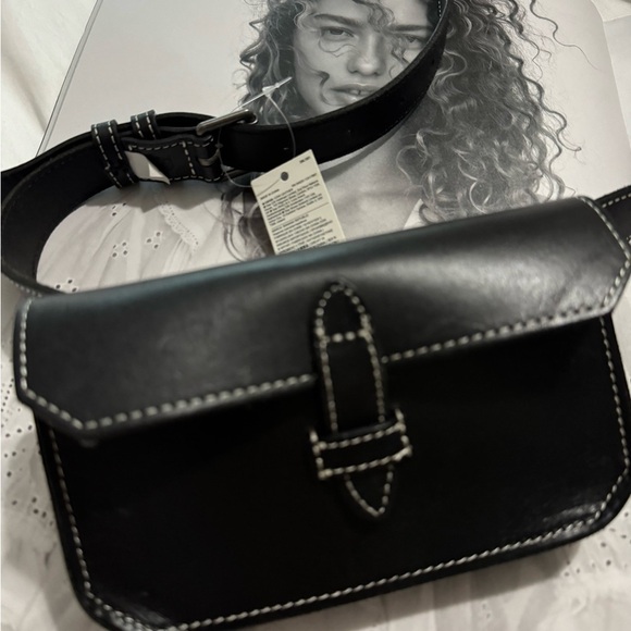 New - Banana Republic leather belt bag can wear as bum bag or as a belt alone. - Picture 1 of 4